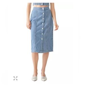 DL1961
Jeanne Button-Down Denim Skirt in Ronda size S. EUC